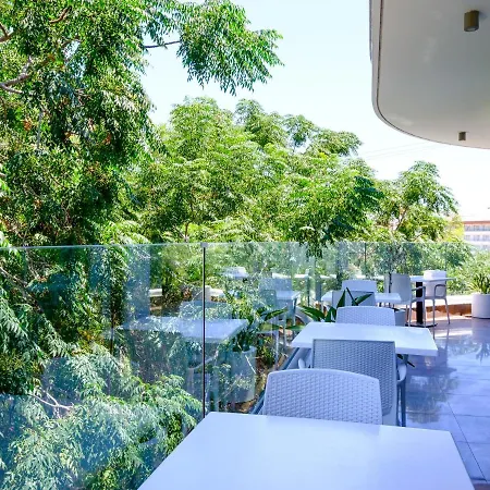 Apartmán Bright, Charming, And Well-Planned Vacation Flat For Friends All Yours Ayia Napa